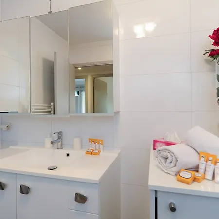 Apartment L'etoile Private Downtown